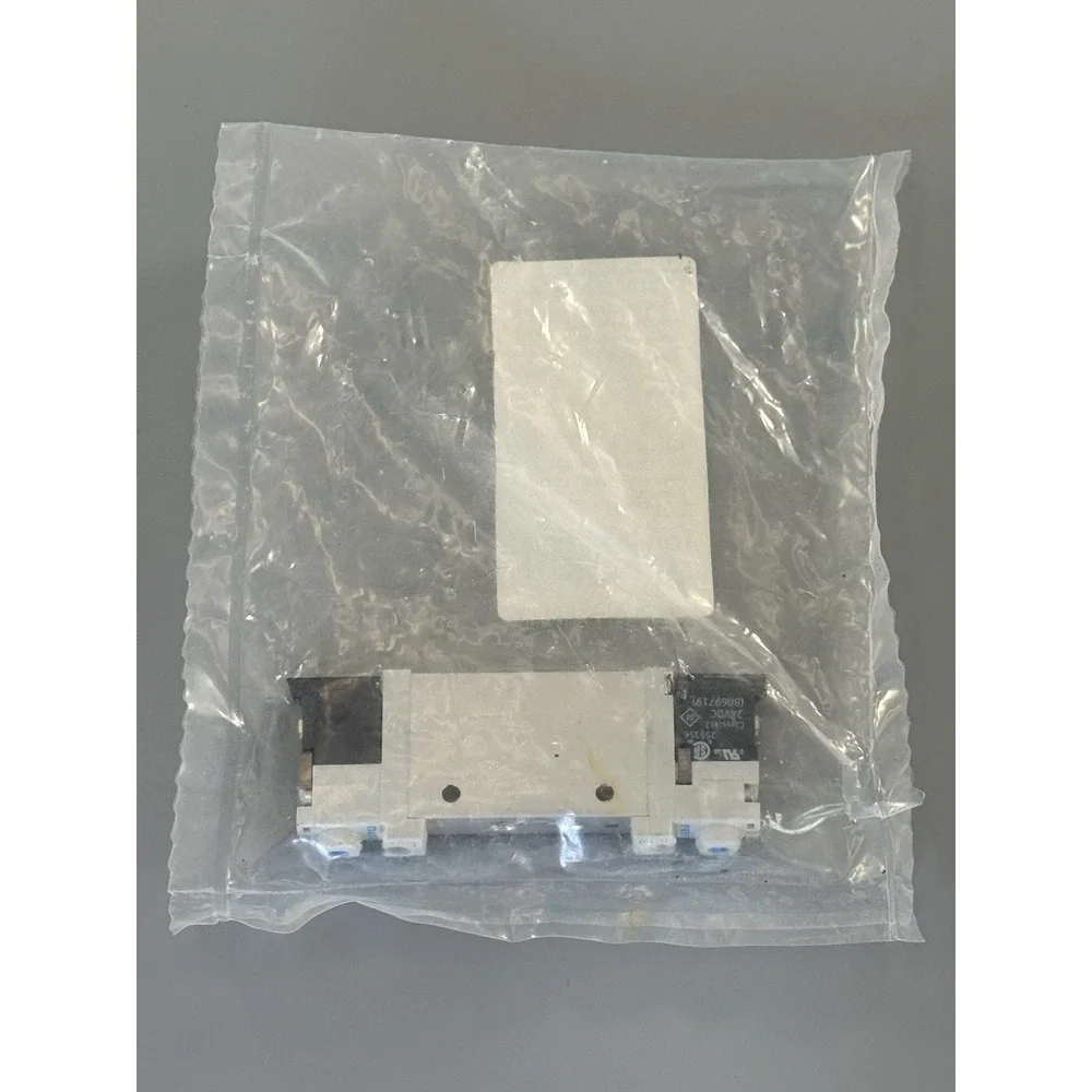 FESTO VUVG-L10-T32C-AT-M5-1P3 566454 Air Solenoid Valve New